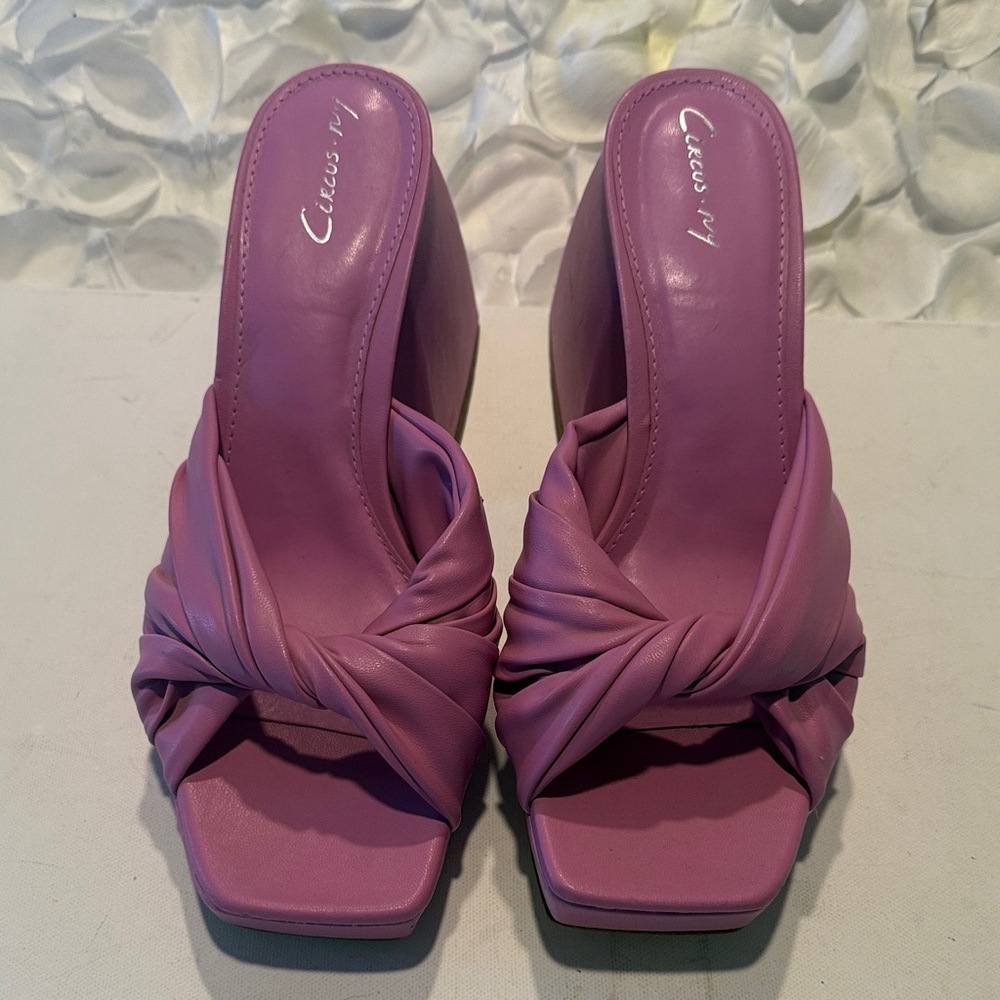 Chic Women's Purple Mules